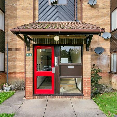 Aryas Apartments London Edgware Екстериор снимка